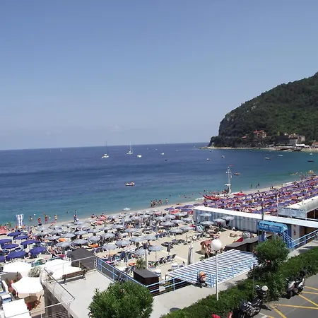Hotel Monique Noli