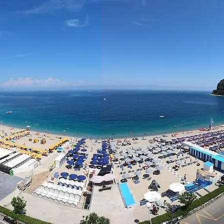 Hotel Monique